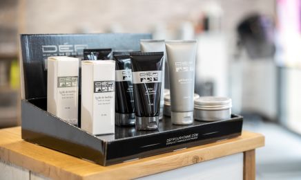 Apauline Hair  : Coiffeur à Villegouge