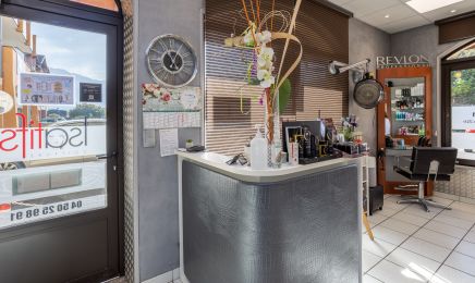 Isatifs  : Coiffeur à Amancy