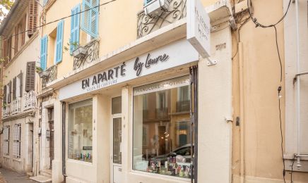 En Aparté by Laurie  : Coiffeur à Toulon