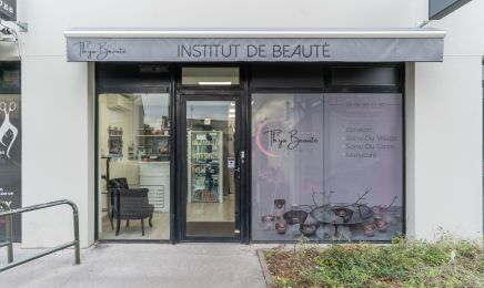 Th'ya Beauté : Manucure à Bègles