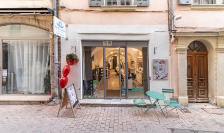 Bang Nails - Marchands : Manucure à Nîmes