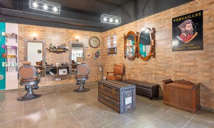 Versailles : Coiffeur à Villeneuve-Loubet