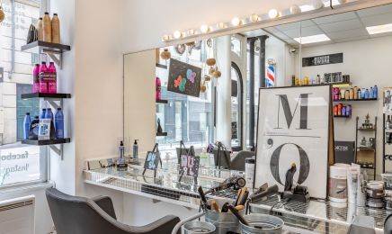 Au 84 - ARTISAN COIFFEUR AGRÉE : Coiffeur à Paris