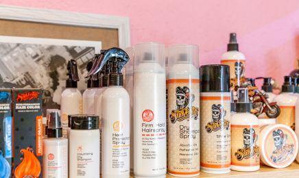 TCB - Tatoueur Coiffeuse Barbier : Coiffeur à Vichy