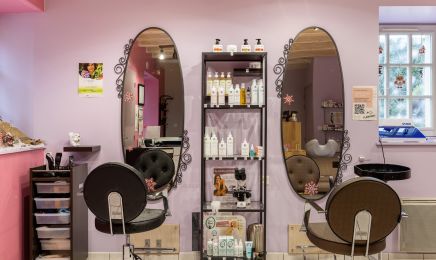 NC coiffure esthetique  : Institut de beauté à Marçay