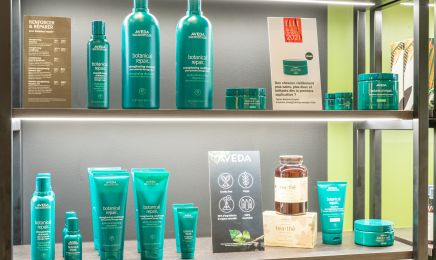 Les Coiffeurs flaneries  : Manucure à La Roche-sur-Yon
