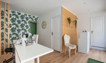 Le Glow Up Institut : Manucure à Roche-la-Molière