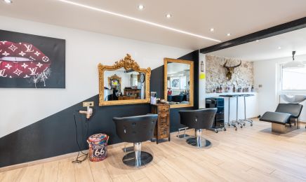 ADIVINANGE - L'Atelier Coiffure  : Saint Maximin : Coiffeur à Saint-Maximin-la-Sainte-Baume
