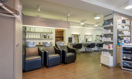 Claudine A : Coiffeur à Hirsingue