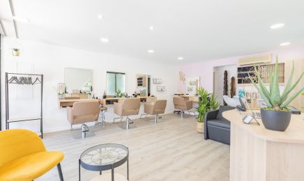 Marine M : Coiffeur à Nailloux