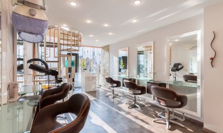 Virgule Coiffure : Coiffeur à Rennes