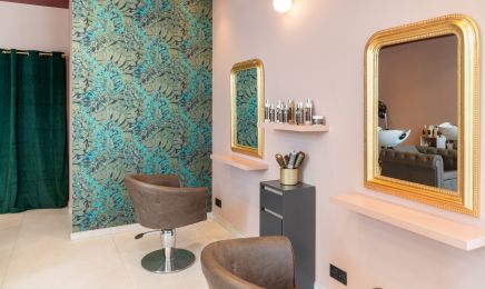 Instant Coiffure  : Manucure à Clermont-Ferrand