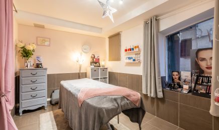 Ongles J’adore & Grain de Beauté  : Manucure à Fréjus