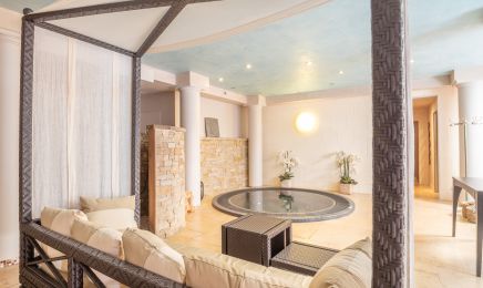 Spa Brest Roselyne Foll : Manucure à Brest