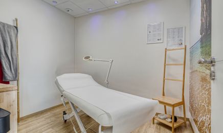 Auré Sens  : Manucure à Saint-Caprais-de-Bordeaux