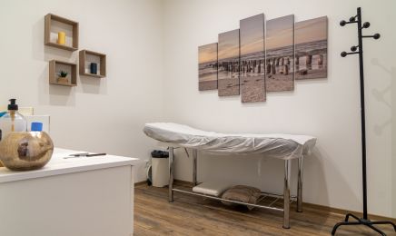 Delphine Esthetique : Manucure à Manosque