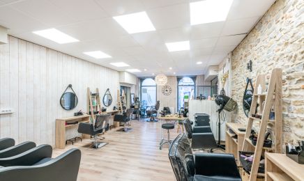 NOUVEL ´ HAIR : Coiffeur à Ambronay