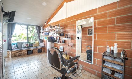 New Hair : Barbier à Izon