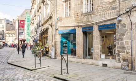 July Mauger - Barbershop et Salon de coiffure  : Barbier à Dinan