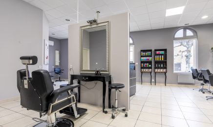 Laurence Coiffure  : Barbier à Sainte-Terre