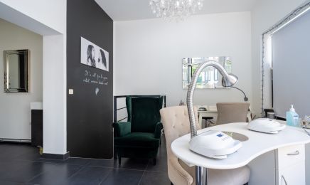 LA - Salon Esthétique  : Institut de beauté à Saint-Gilles