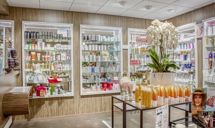 Alizé beauté bien être : Manucure à Les Pieux