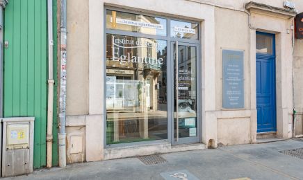 Institut Eglantine  : Manucure à Nancy