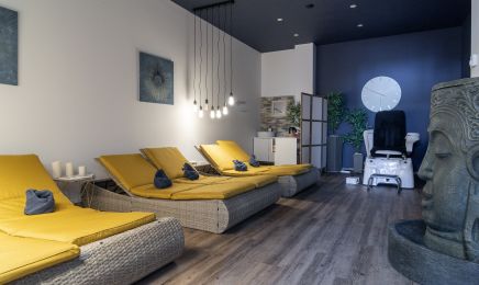 Delphine Esthetique : Manucure à Manosque
