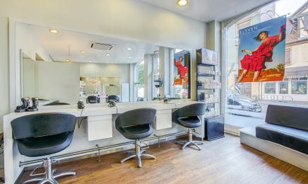 Coiffeur Christen Conti, Expert, Visagiste, Coloriste : Coiffeur à Schiltigheim