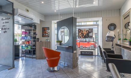 L’Instant Haute coiffure (Réservé aux femmes) : Coiffeur à Vénissieux