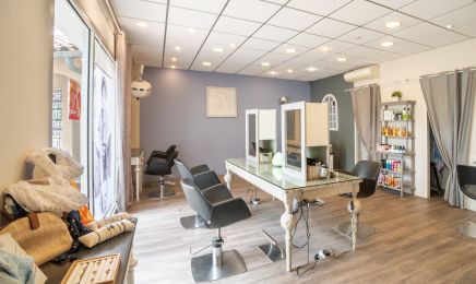 Atelier Création : Coiffeur à Roches-Prémarie-Andillé
