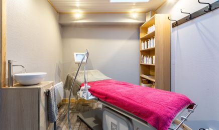 Institut parfumerie l’origan  : Manucure à Villedieu-les-Poêles-Rouffigny