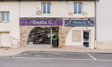 Amélie C : Coiffeur à Lux