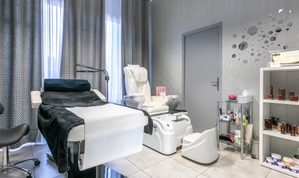 Russian Beauty manucure russe : Manucure à Avignon