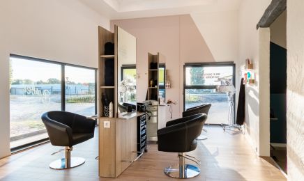 Atom : Coiffeur à Dissay