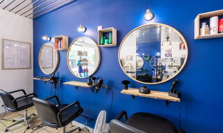 Avant’Age Coiffure - Prothésiste Capillaire Agrée par la Sécurité Sociale : Coiffeur à Roussillon