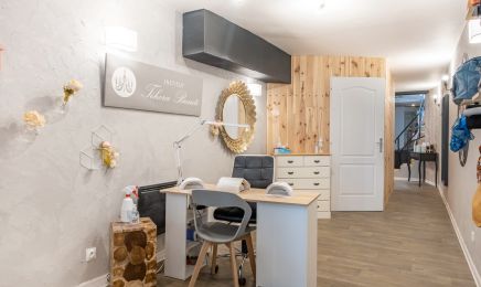 Institut Téhora Beauté : Manucure à Saint-Avold