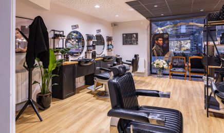 Aurore Styliste Visagiste & Barbier : Coiffeur à Lanvallay