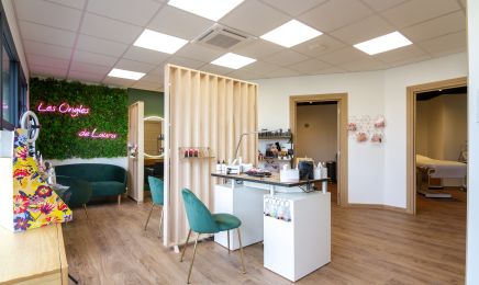 Les Ongles De Laura  : Institut de beauté à Le Monteil