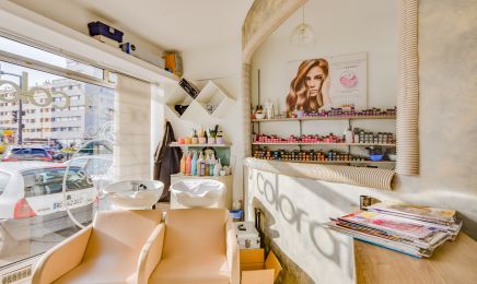 N'R Coiffure Unis dans l'élégance : Coiffeur à Toulouse