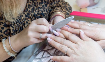 Naturellement moi : Manucure à Laroque