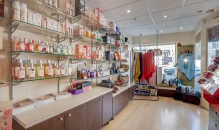 Parfumerie Ambre : Institut de beauté à Moncontour
