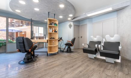 "Chez Isabelle" : Coiffeur à Marcillac-Vallon