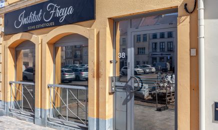 Institut Freya : Manucure à Guines