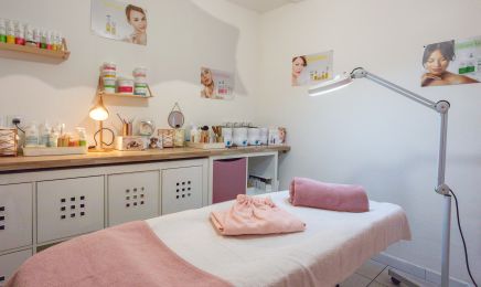 Institut de Beauté Chez Amanda : Manucure à Pia