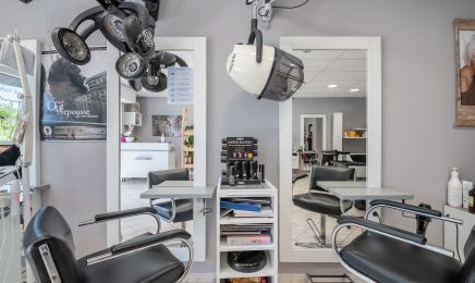 Agnes Coiffure - Visagiste : Coiffeur à Pézenas