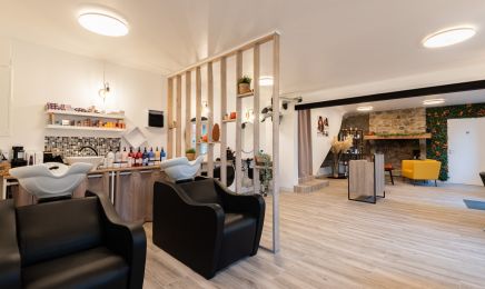 Charlène Coiffure  : Coiffeur à Coutances