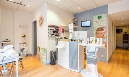 Luka Beauté : Manucure à Élancourt