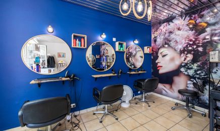 Avant’Age Coiffure - Prothésiste Capillaire Agrée par la Sécurité Sociale : Coiffeur à Roussillon