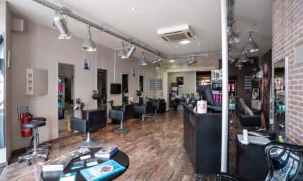 Seven : Coiffeur à Niort